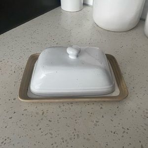 NWOT double stick butter dish white farmhouse